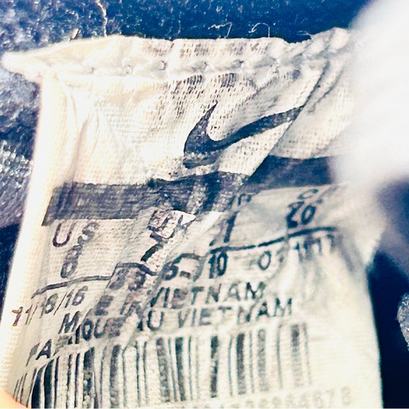 Nike Vapor Untouchable Pro Football Cleats Black Lightweight Cleats men size 8 - Picture 10 of 10